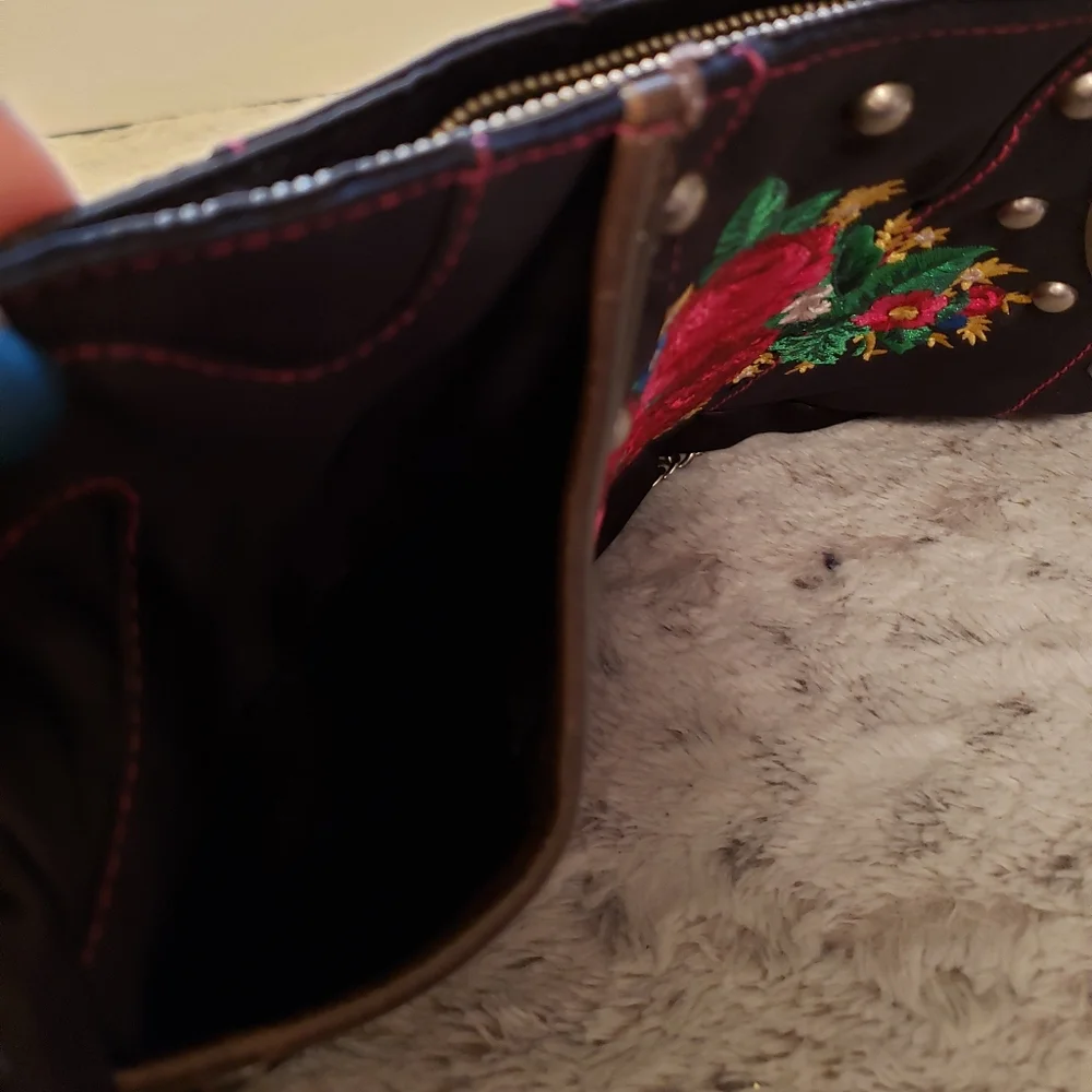 Amazing Rare Vintage Betsy Johnson Embroidered Crossbody Bag. - Picture 5 of 11
